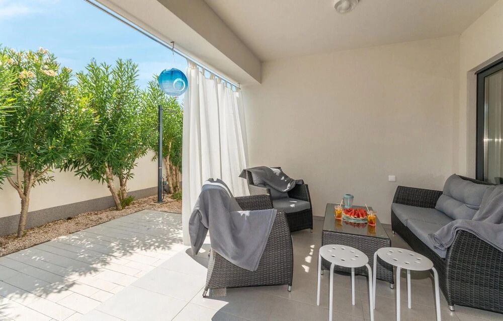 Beautiful Apartment in Sukosan With 2 Bedrooms and Wifi