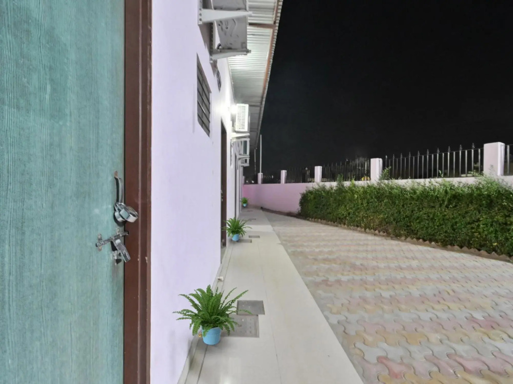Flagship 87546 Manuhar Guest House