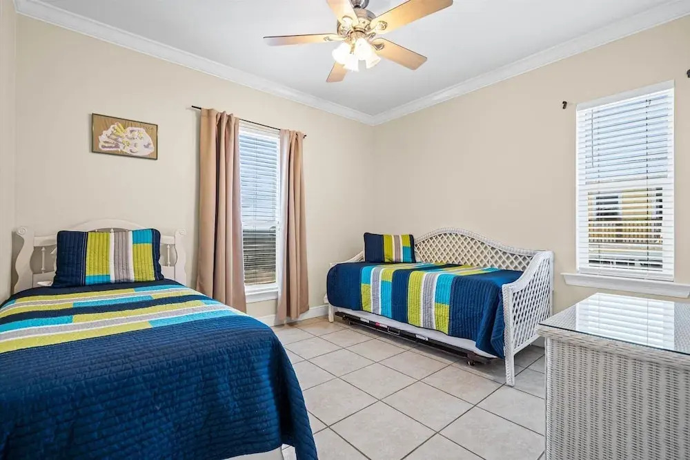 Off The Hook - Very Private Lot With Amazing Gulf Views Perfect For Your Family Beach Vacation 4 Bedroom Home by RedAwning