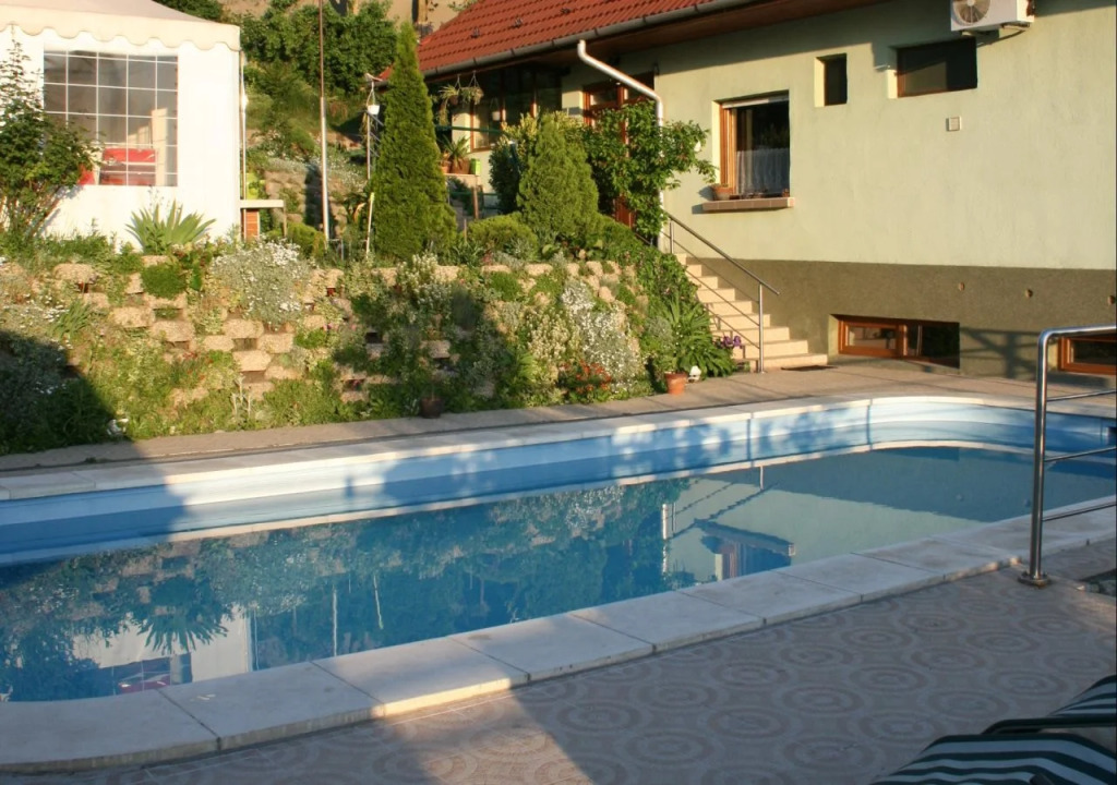 Le Rose Suites & Park Hotel