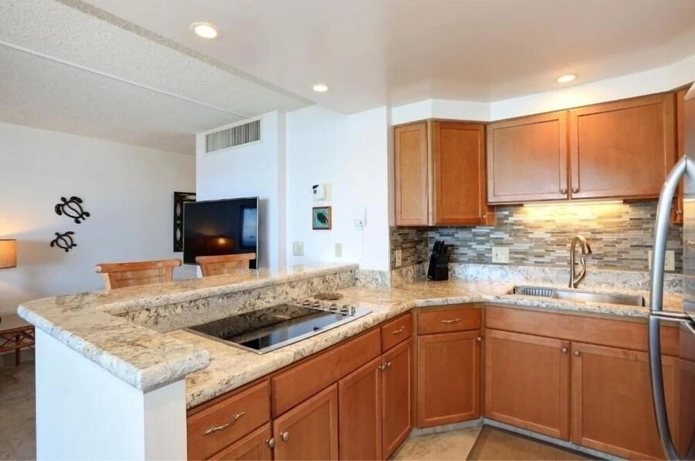 Kihei Beach, #203 1 Bedroom Condo by RedAwning