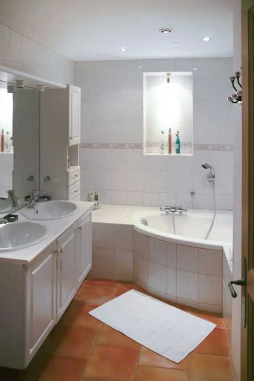 Villa With 4 Bedrooms in Mollans-sur-ouvèze, With Wonderful Mountain V