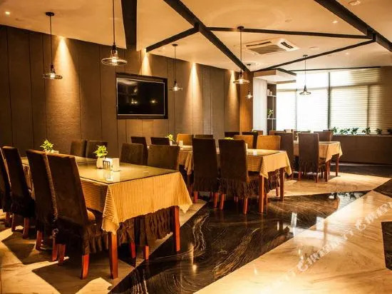 Homeinn Selected Hotel (Changzhou Universal Dinosaur Park Wanda Plaza)