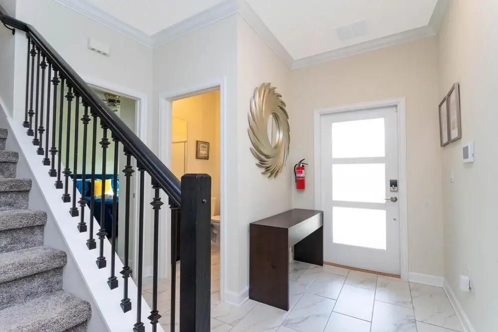 Gorgeous Four Bedroom w Screened Pool Close to Disney 1224