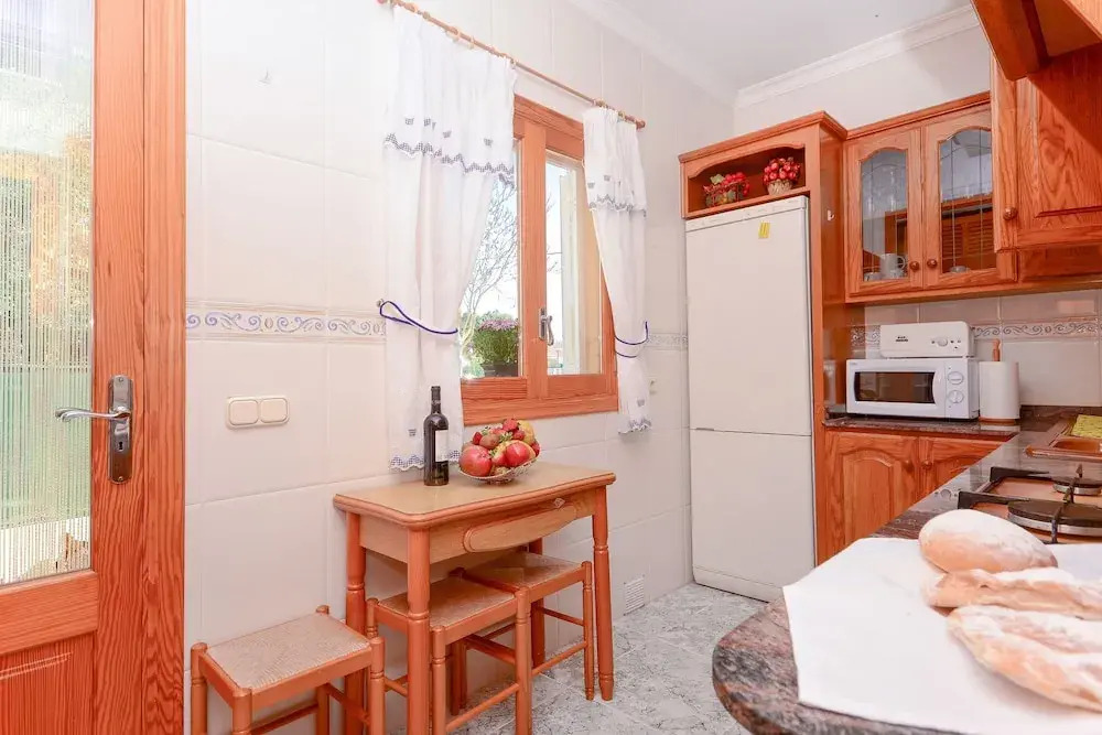 Pinya in Alc dia With 3 Bedrooms and 1 Bathrooms
