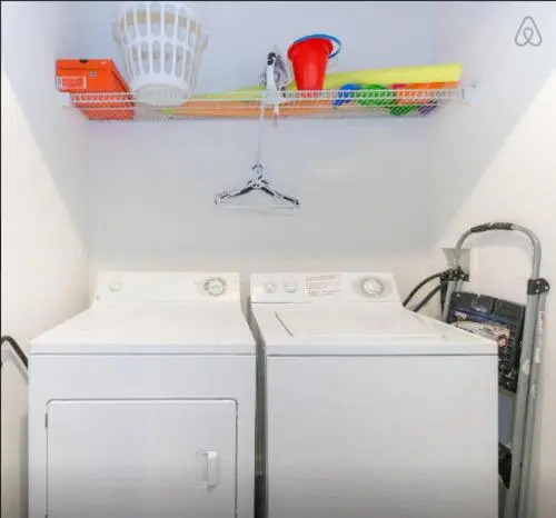 3 Bedroom Resort Style Condo, 3 Miles to Disney