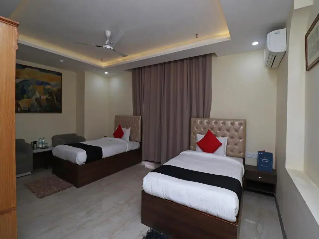 Hotel Savi International by OYO Rooms