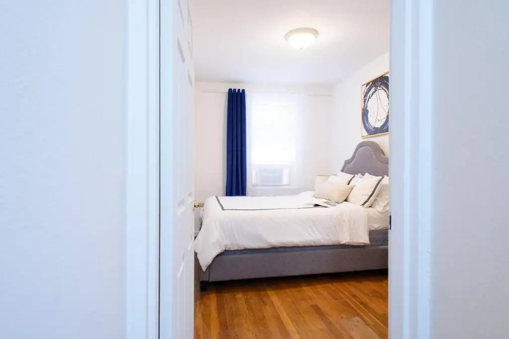 350-1a Gramercy New 1BR Sleeps4 Newly Furnished