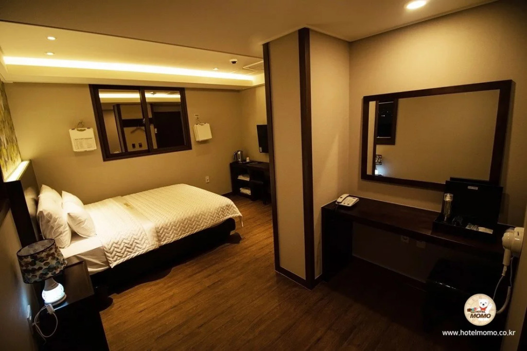 Hotel MoMo