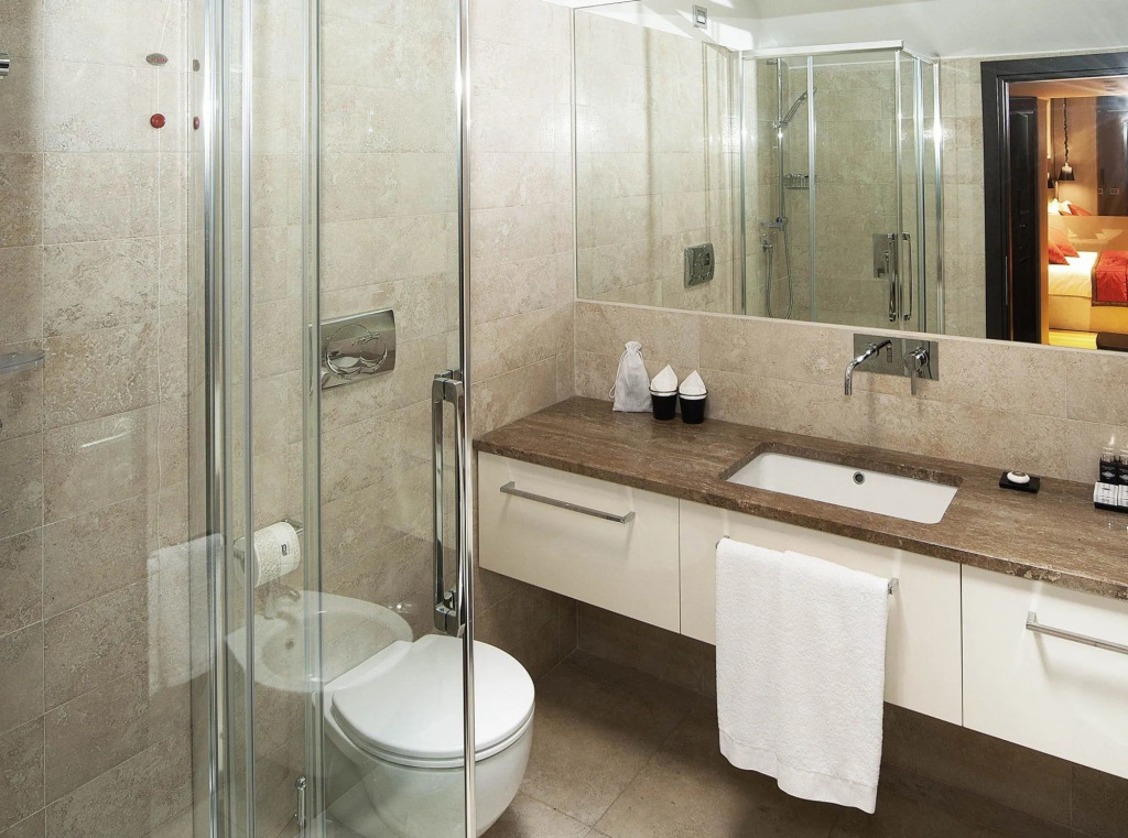 Отель Harrys Bar Trevi Hotel & Restaurant