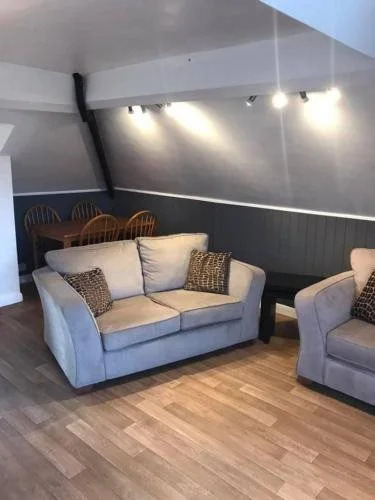 Clarendon Lodge - accommodation only