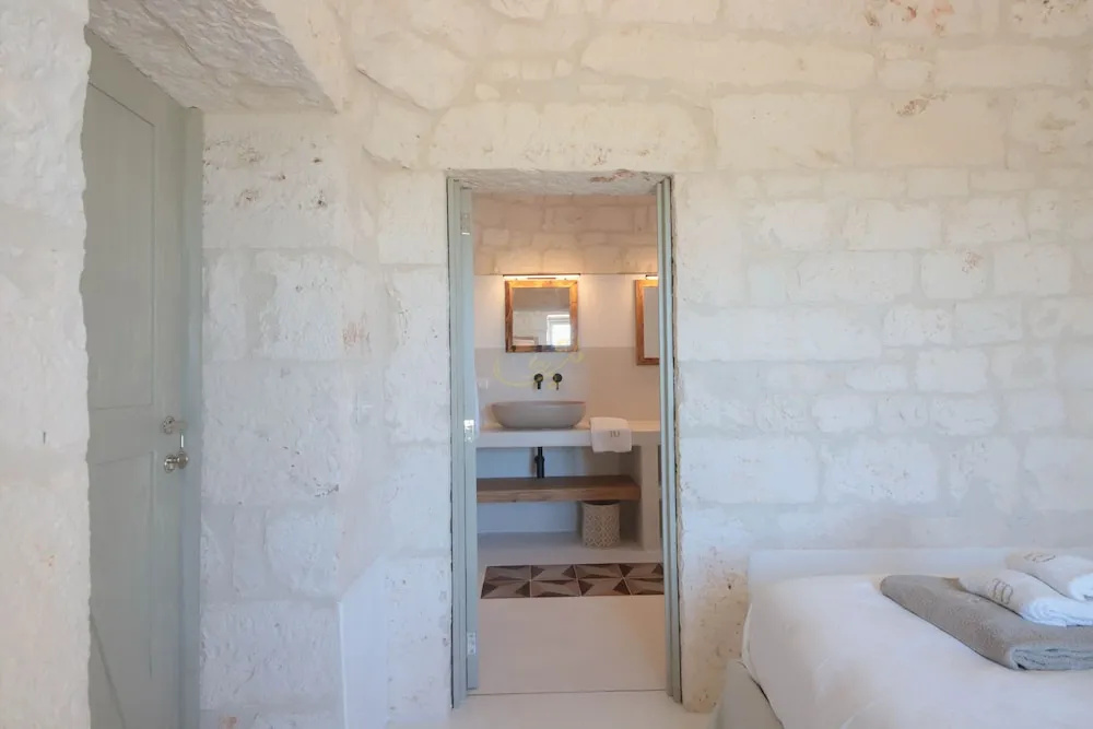 TD I Coni di Pinurè Trulli With Scenic Valley
