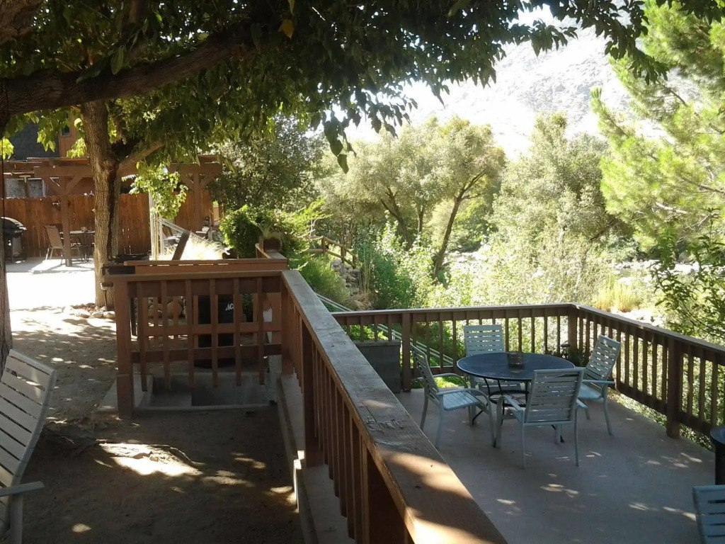 Sequoia Lodge