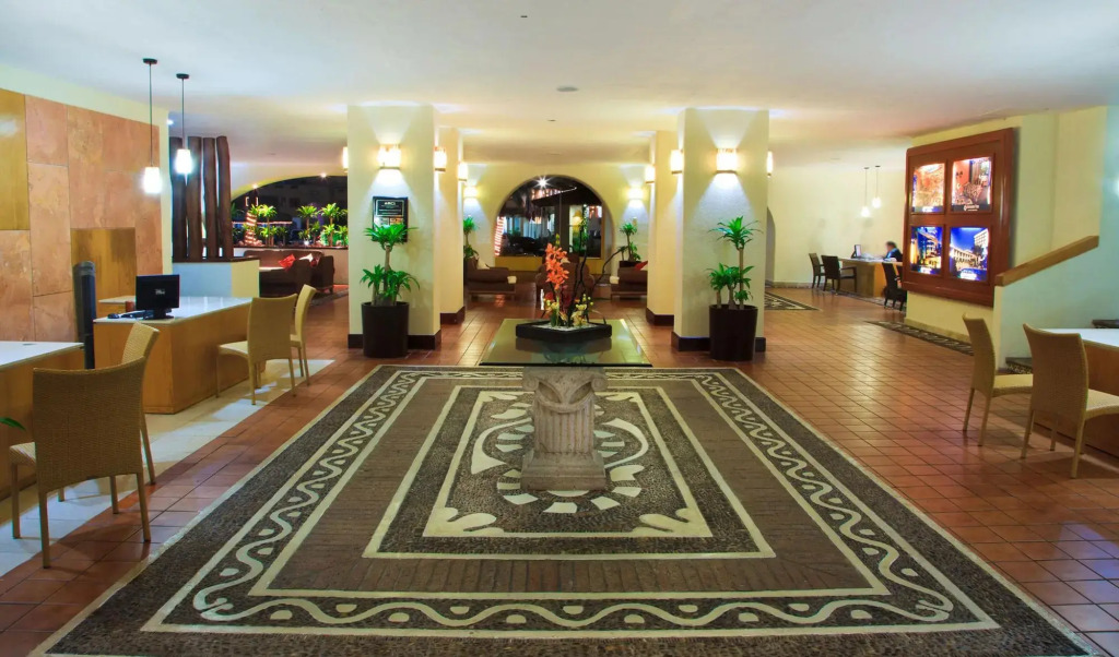 Plaza Pelicanos Grand Beach Resort All Inclusive