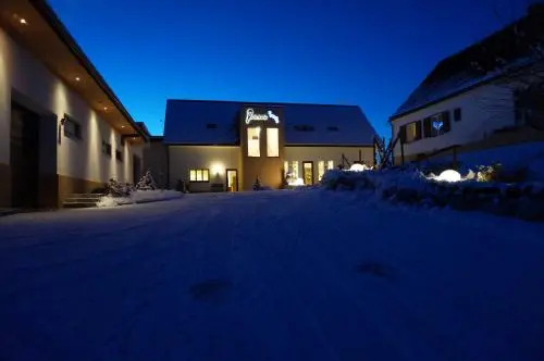 Weingut und Gästezimmer Perner