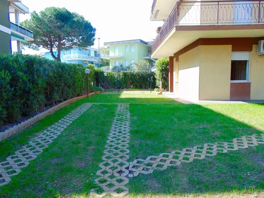 M152 - Marcelli, nuovo trilocale con giardino