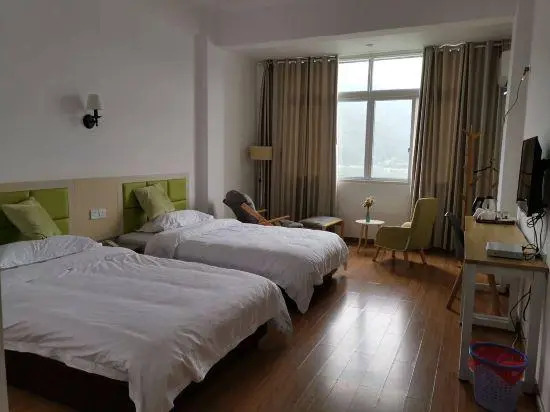 Yunhe pier 9 homestay