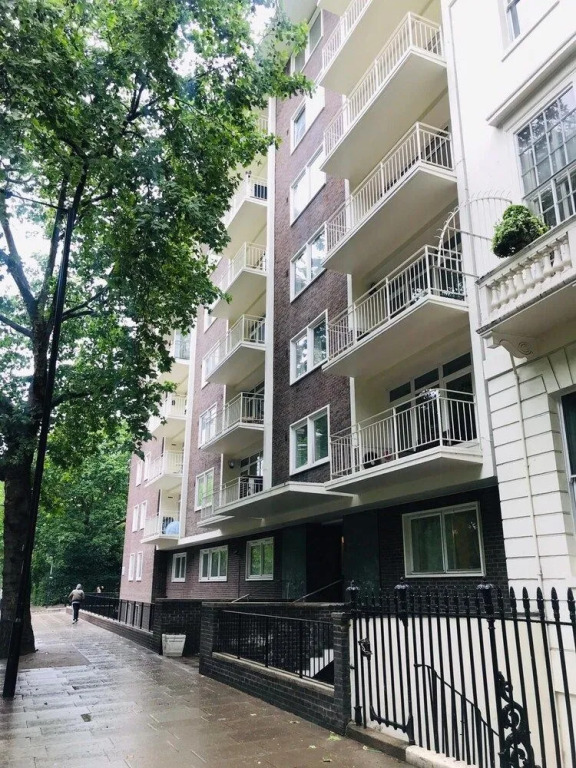 Clarendon Place Apartment