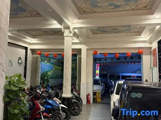 Trung Hau Hotel