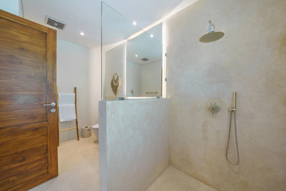Villa Air - Brand New Stylish 2BR Villa in Pererenan