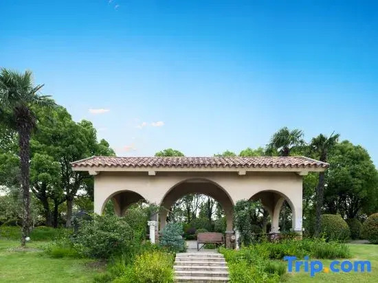 Shanghai ·  Gu Village Resort Estate