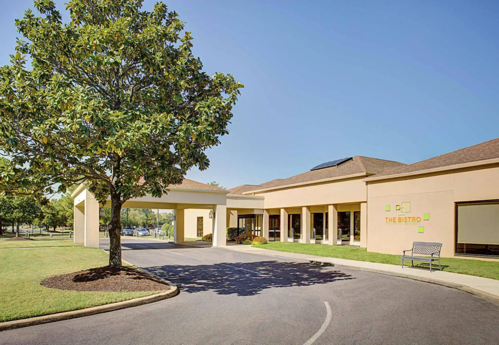Courtyard by Marriott Memphis Airport