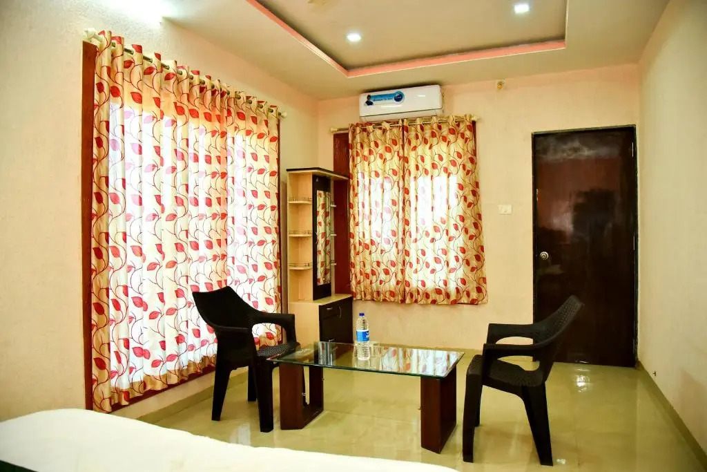 MERIDIAN VILLA - Besides Valley View with Swimming pool & Strawberry Farms