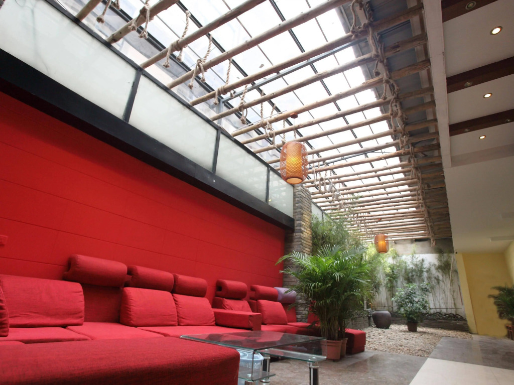 Sky Palace Hostel