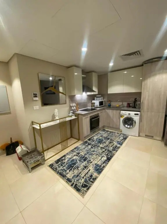 Gouna mangrovy 1 BR shared pool beach back view