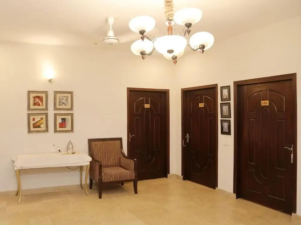 Shelton Hotel Lahore