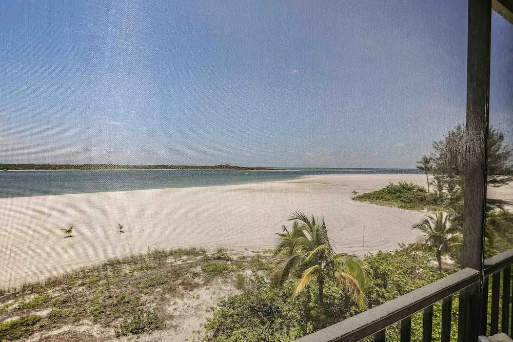 Islands End 204