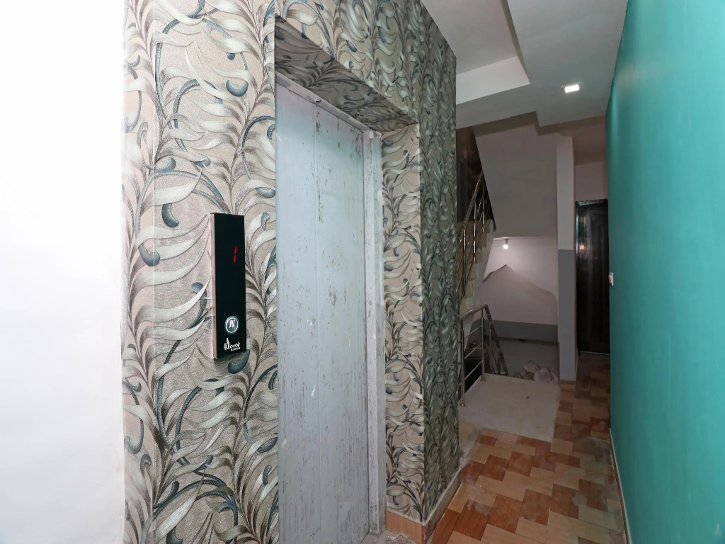 OYO 26119 Star Hotel