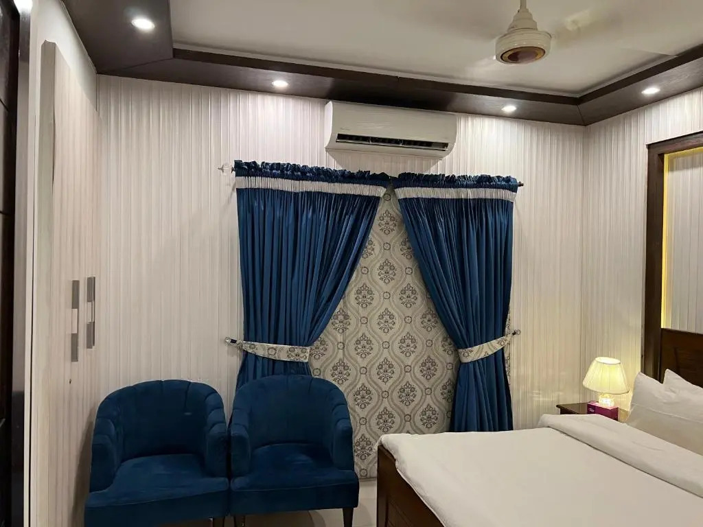Vactional Villa Dha Phase 6 Lahore ,Three Bed Room Full House