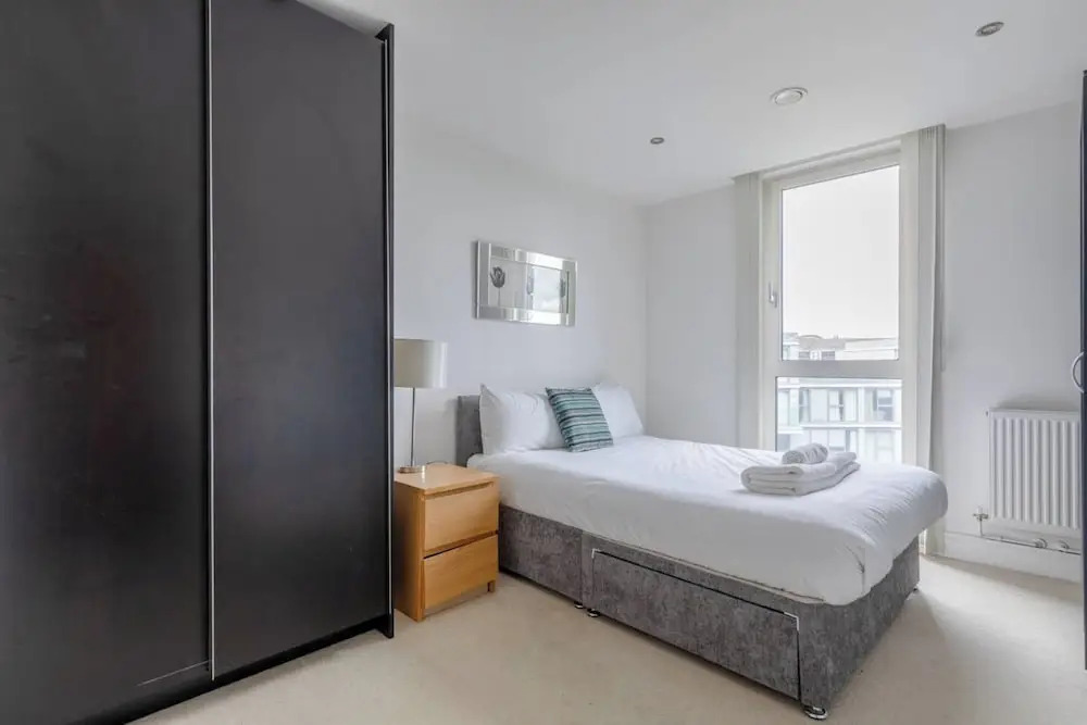 Sleek & Sunny 1BD Flat Near Greenwhich - Deptford!