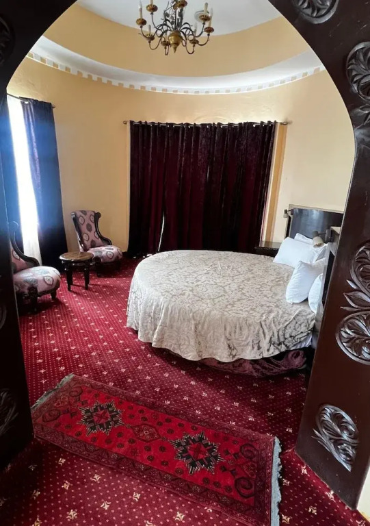 Tafaria Castle & Center For The Arts