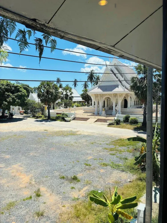 Apartment Wat Sawang Arom 09