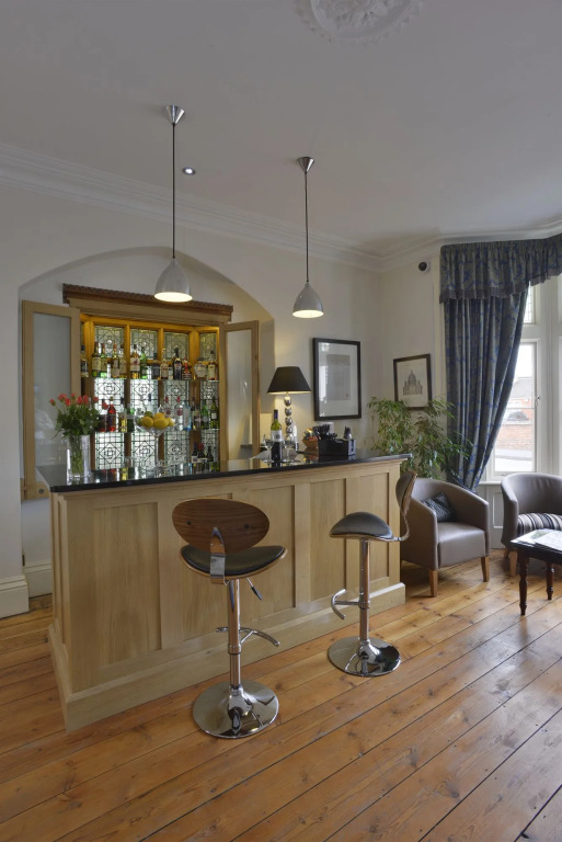 Taunton House Hotel