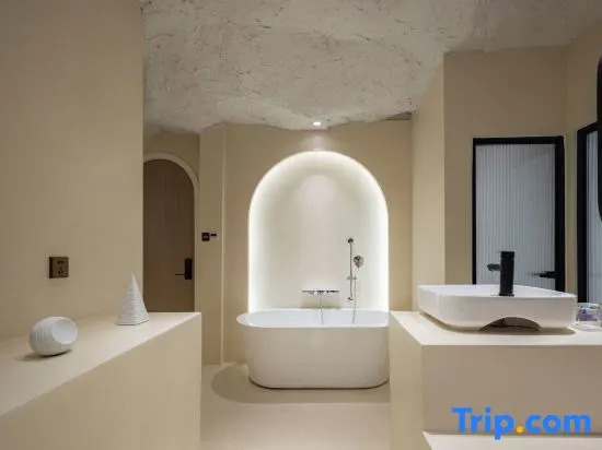YUJING Yujing Muyanxi Designer Homestay (Sanya West Island Branch)