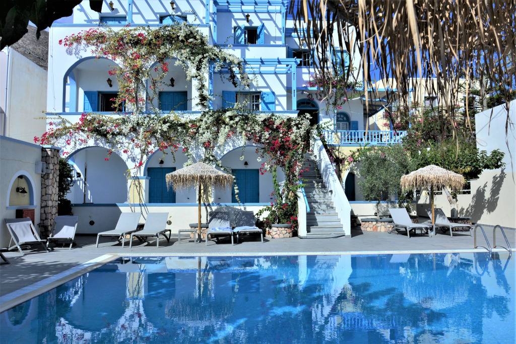 Artemis Santorini