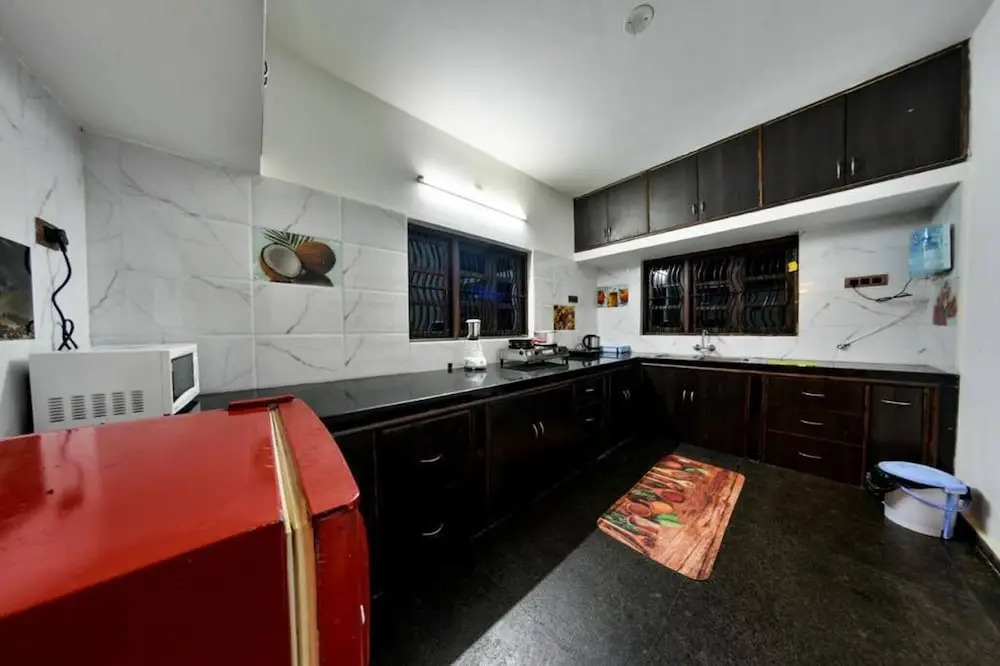 6bhk Villa With Private Pool and Fountain