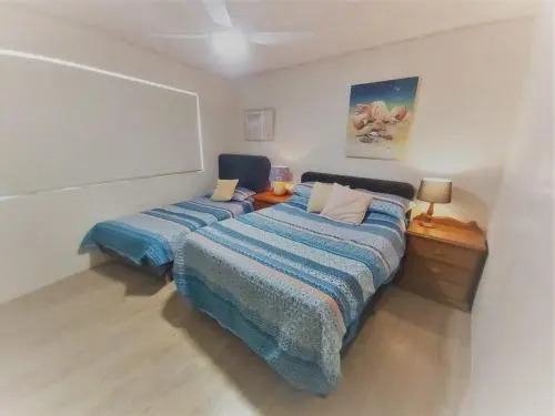 Moondara Unit 2, 21 Bulcock Beach Esplanade, Bulcock Beach