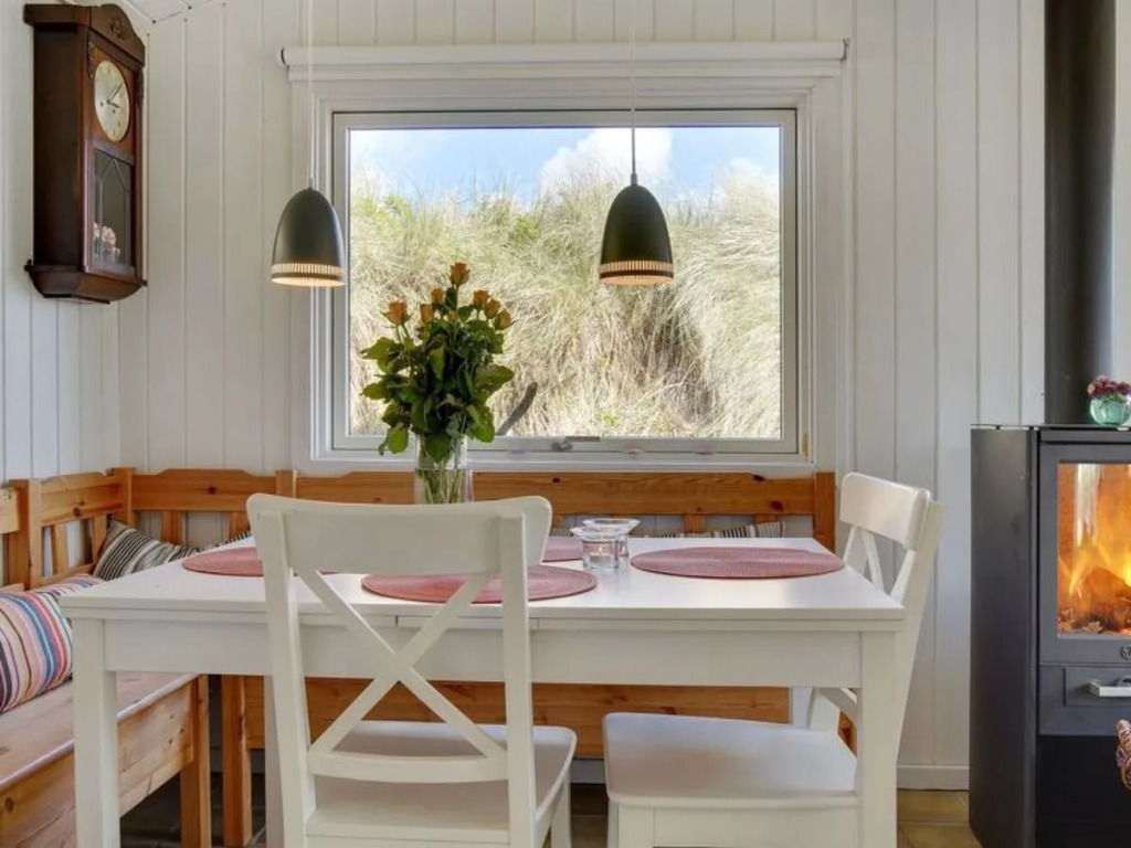 "Stanislaw" - 10m from the sea in NW Jutland