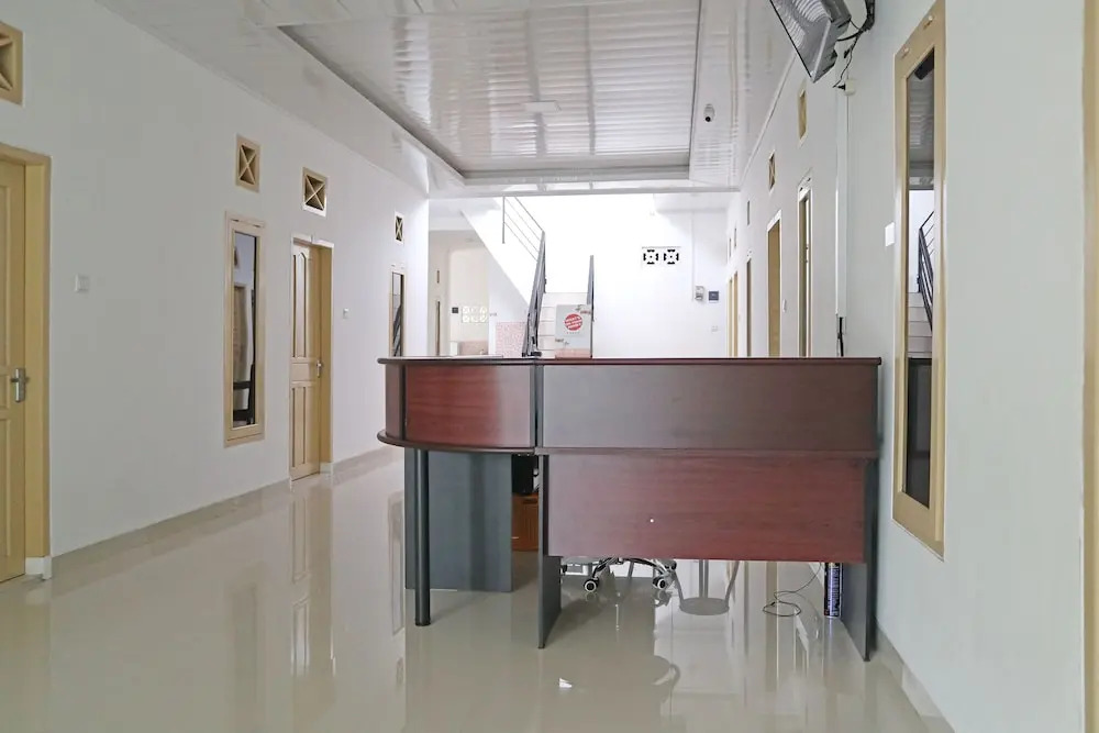 Sachila Residence Syariah  by OYO Rooms