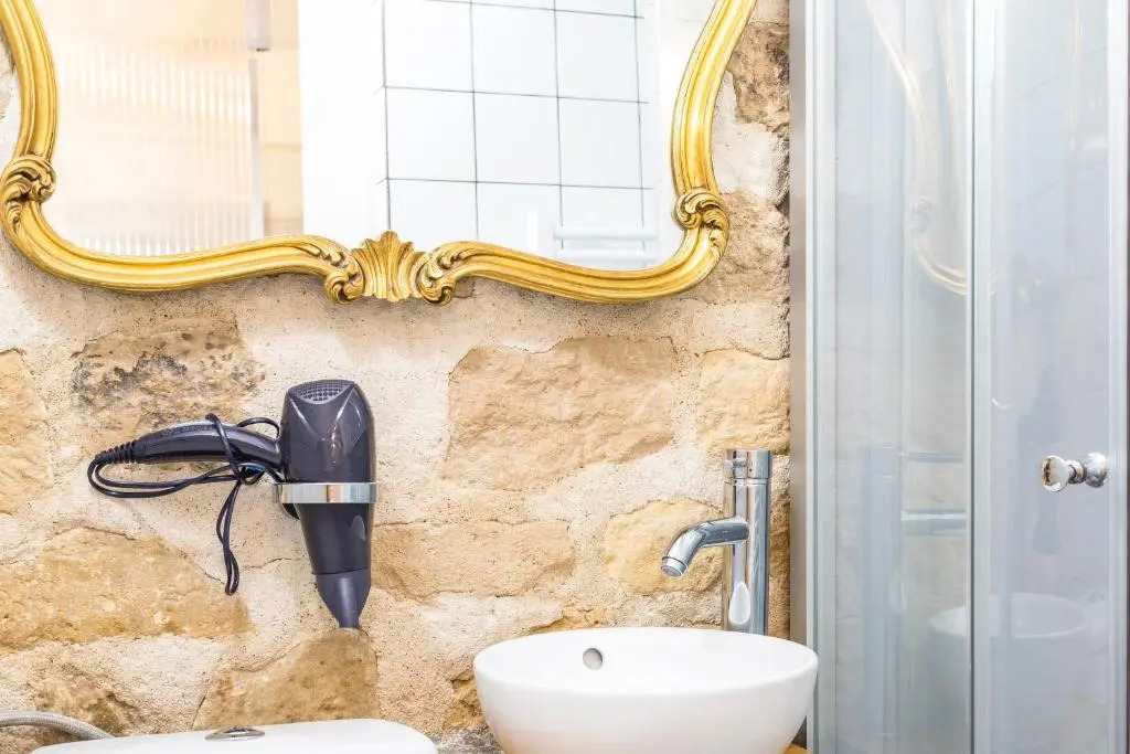 Original, cosy 25m² near CANAL ST-MARTIN