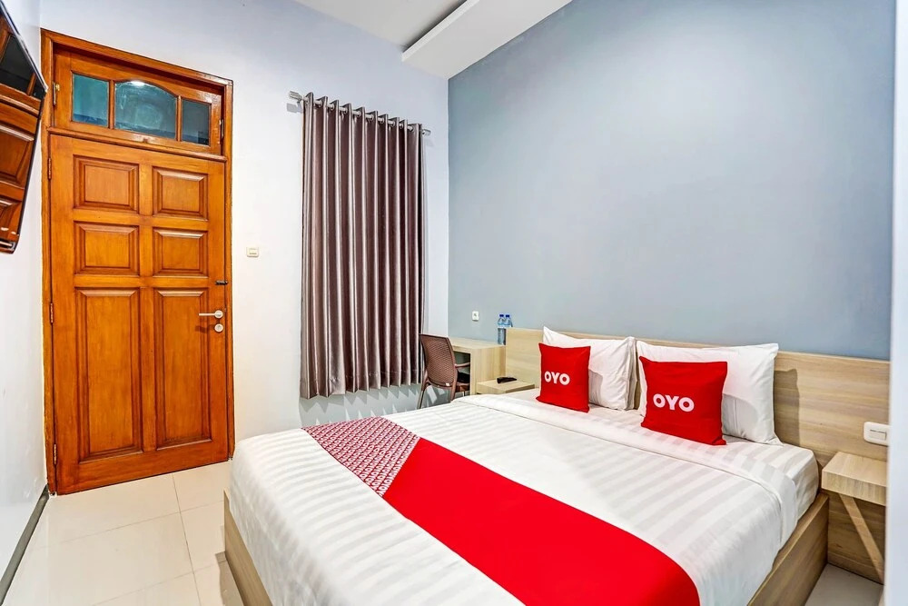 OYO Titik Koma Guest House
