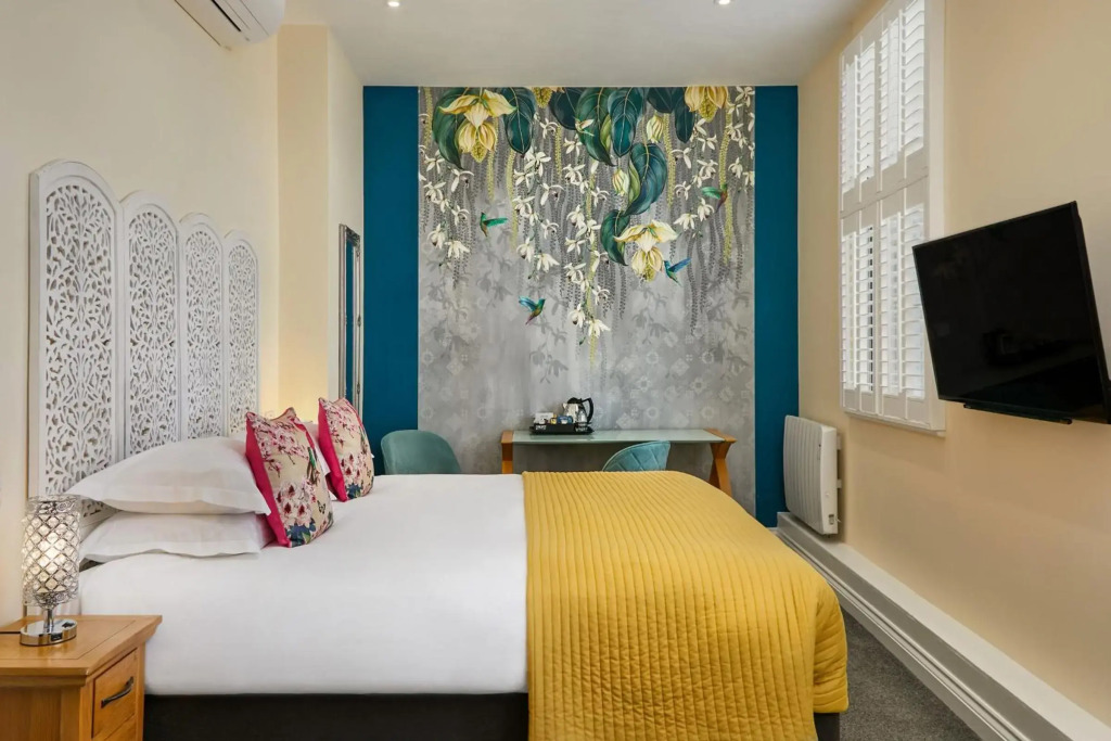 The Royal Adelaide Hotel