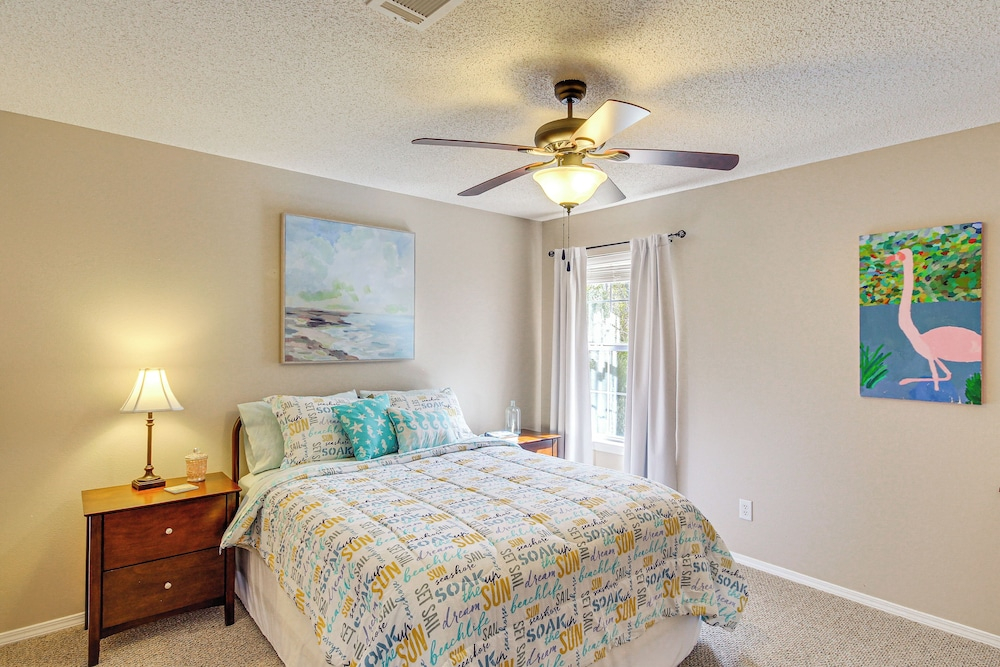 'sea La Vie' Coastal Getaway Steps From the Beach