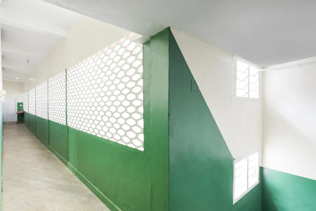 JEENA MOTEL