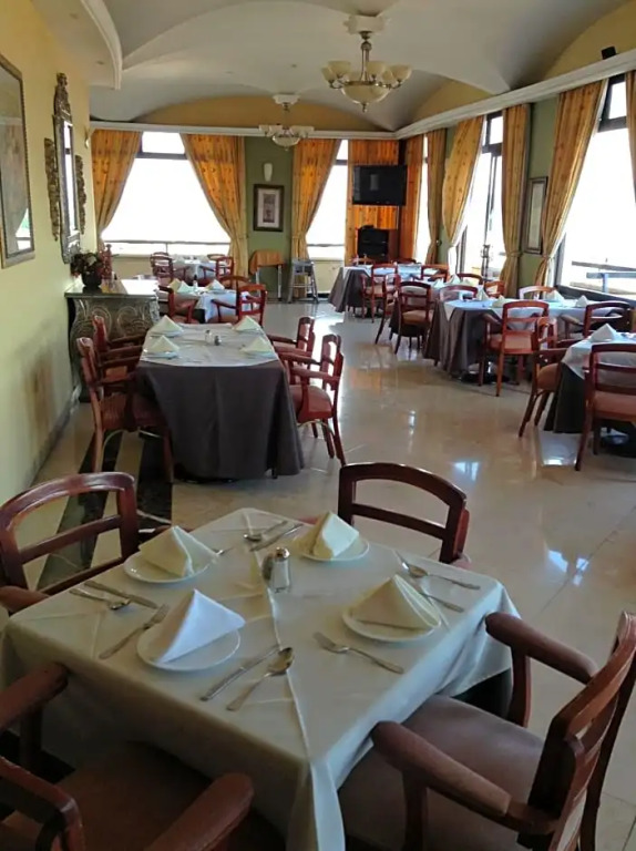 Real De Uruapan Hotel