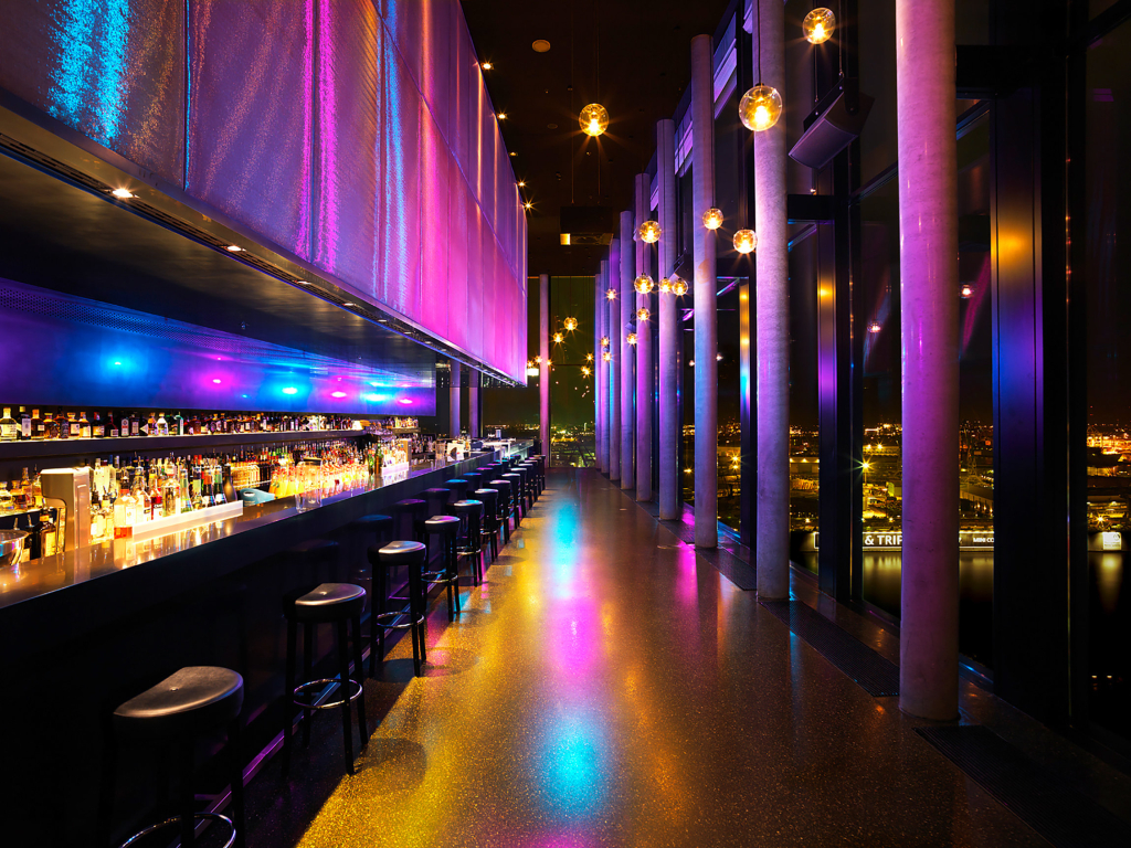 Empire Riverside Hotel